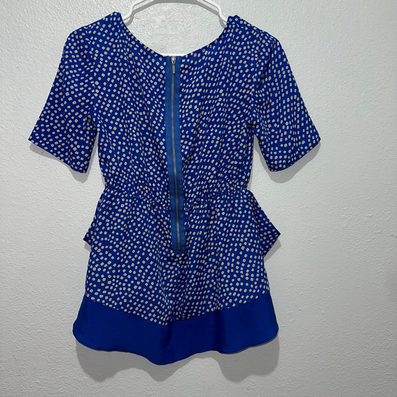 Women's BCBGeneration Blue Yellow Polka Dot Peplum Blouse XS Pockets Zip Up - Picture 10 of 13